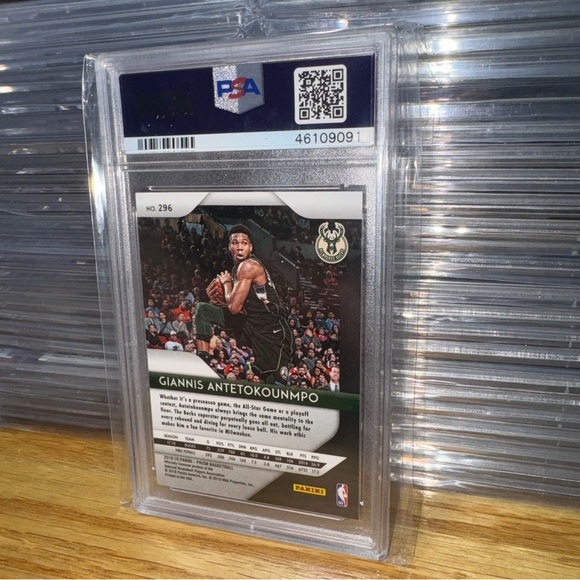 2018-19 Panini Prizm Giannis Antetokounmpo #296 PSA 10 Gem Mint Greek Freak NBA - Picture 3 of 3